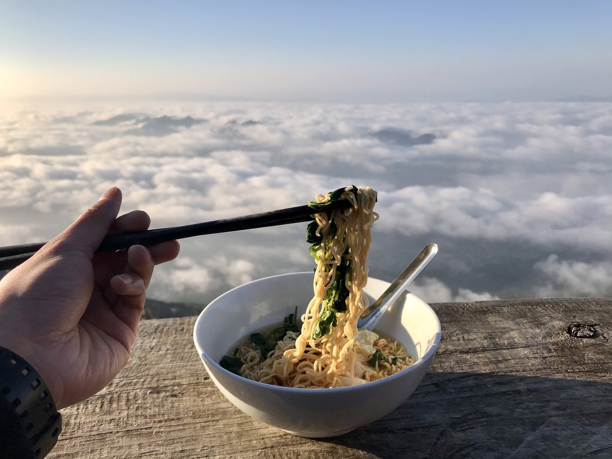 ăn mì ở Tà Xùa ăn mì ở Tà Xùa