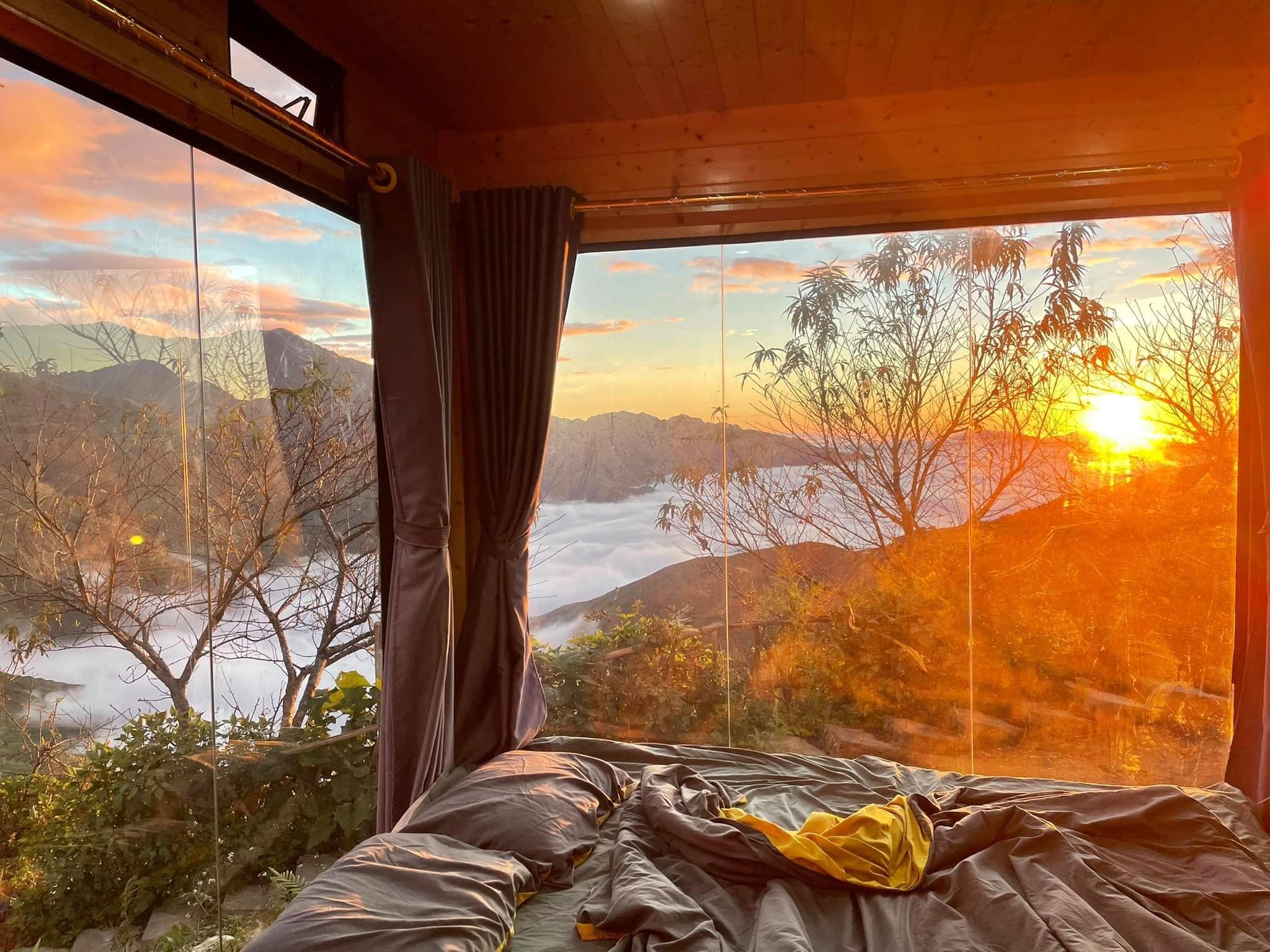 view Đỉnh Tà Xùa homestay